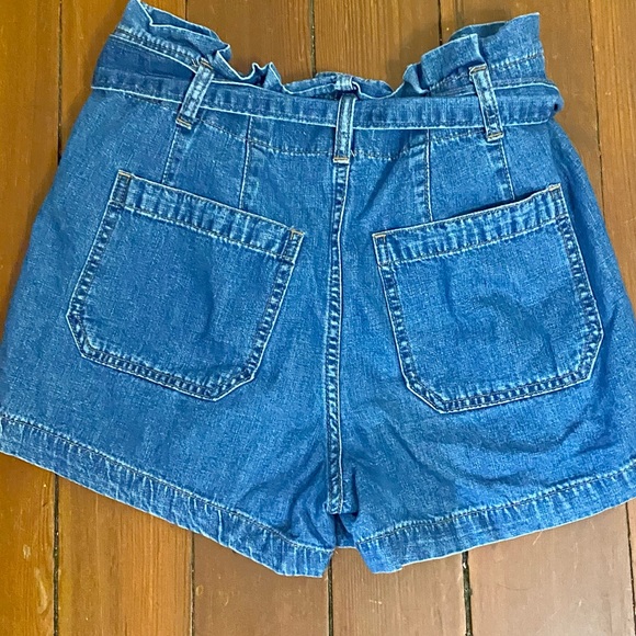 Madewell Shorts - Like New - Picture 5 of 8